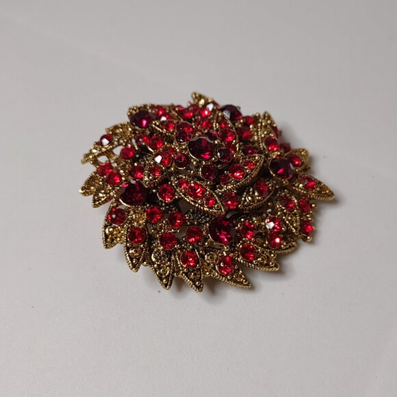 Very Pretty Red And Gold Tone Brooch - Picture 9 of 11